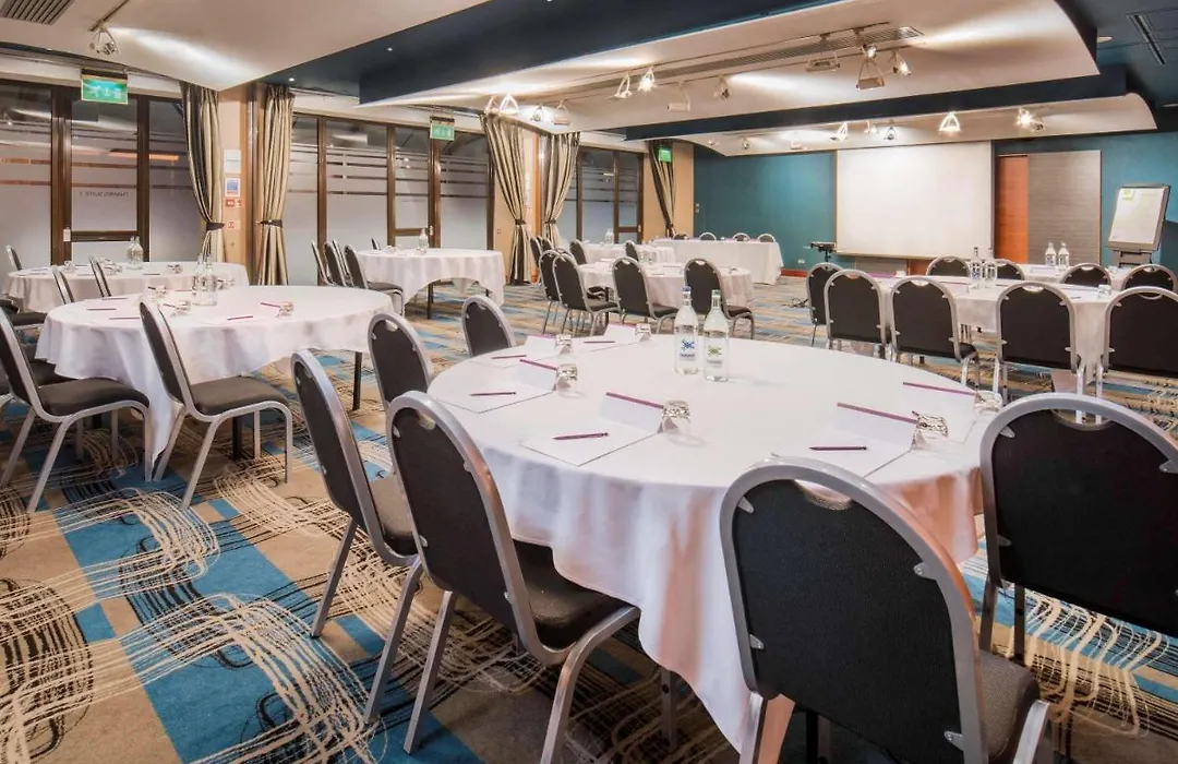Mercure London Heathrow Airport-1